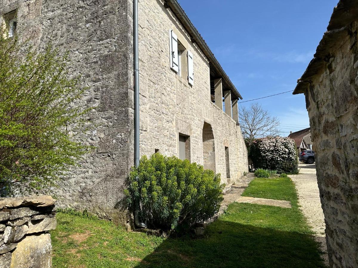 Gîte indépendant Au merle chanteur Laramiere Extérieur photo